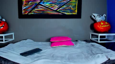 Snapshot of charlotte_curvy_ chatting on October 10, 9:41 pm Angelica Charlotte online show from October 10, 9:41 pm