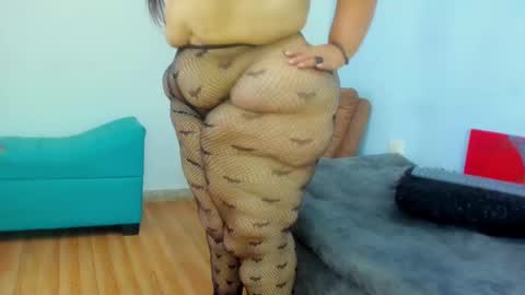 Snapshot of charlotte_curvy_ chatting on February 28, 7:56 pm Angelica Charlotte online show from February 28, 7:56 pm