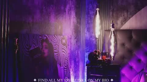 Charlotte online show from April 11, 2:21 pm