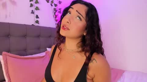 Charlotte james online show from February 23, 10:38 pm