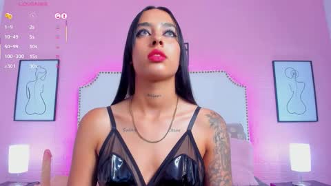 Snapshot of charlotte_kisss chatting on September 17, 8:29 pm Charlotte online show from September 17, 8:29 pm