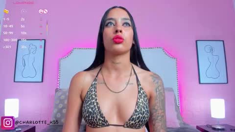 Snapshot of charlotte_kisss chatting on September 10, 8:31 pm Charlotte online show from September 10, 8:31 pm
