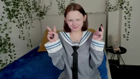 Charlotte online show from April 25, 2:03 am