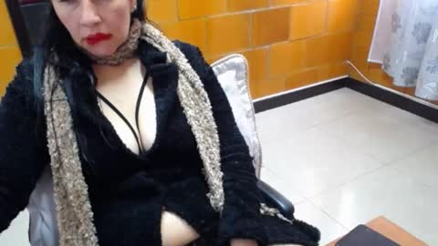 Charlotte online show from November 19, 4:07 pm