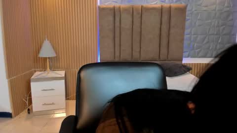 Snapshot of charlotte_whitee1 chatting on October 8, 11:25 am Charlotte Everyday From 0700 to 1300 Col Time online show from October 8, 11:25 am