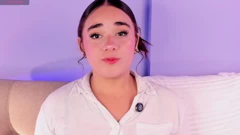 Charlotte Bloom online show from April 22, 8:50 pm