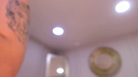 charlottebrownn_ online show from January 7, 4:38 am