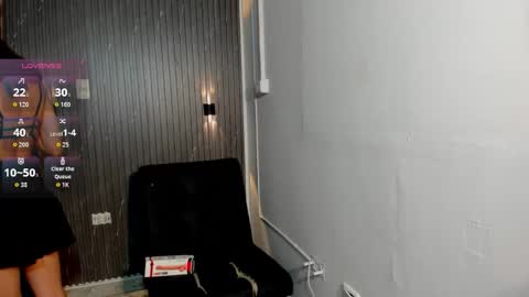 charlotteking8 online show from March 6, 12:11 pm