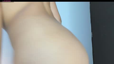 charlottekiss99 online show from June 3, 2:33 pm