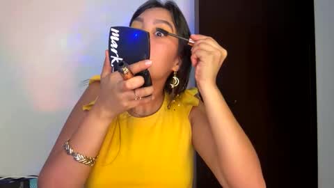 charlottekiss99 online show from May 11, 1:46 pm