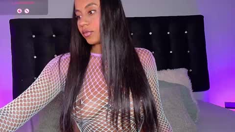 Snapshot of charlotterussel chatting on February 26, 12:20 am charlotterussel online show from February 26, 12:20 am