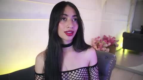 Lauren Rus online show from June 24, 12:37 pm