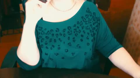 Snapshot of charlottextasty chatting on December 10, 11:22 am CharlotteXTasty online show from December 10, 11:22 am