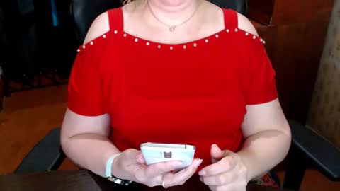 CharlotteXTasty online show from June 10, 6:50 pm
