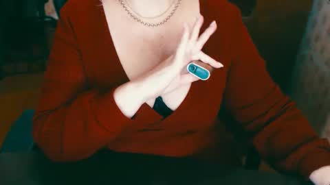 Snapshot of charlottextasty chatting on December 16, 11:12 am CharlotteXTasty online show from December 16, 11:12 am
