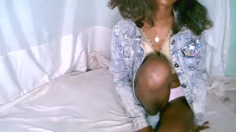 charmantegirl007 online show from September 17, 4:10 am