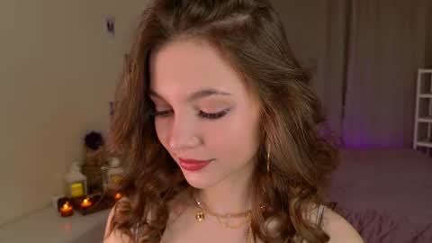 Snapshot of charming_bliss chatting on September 19, 4:06 pm Kaylee online show from September 19, 4:06 pm