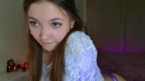 Snapshot of charming_bliss chatting on September 27, 5:09 pm Kaylee online show from September 27, 5:09 pm