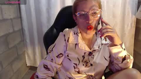 CHAYLA VICTORIA RUIZ  online show from March 13, 2:18 pm