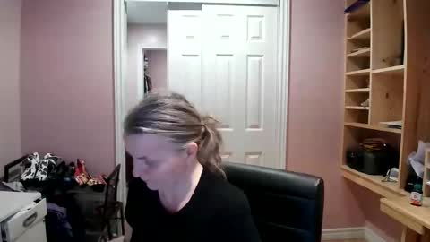 chealsiek online show from March 3, 2:06 am