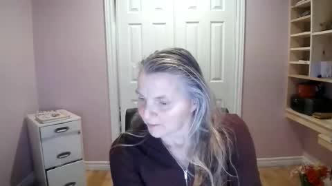 chealsiek online show from January 18, 2:52 am