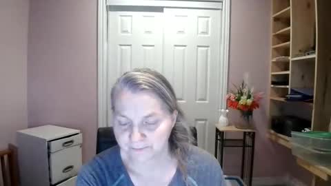 chealsiek online show from March 24, 12:27 am