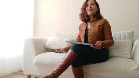 Regina Phalange online show from May 19, 9:11 pm