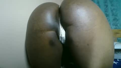 cheeky_charms online show from April 22, 3:36 am