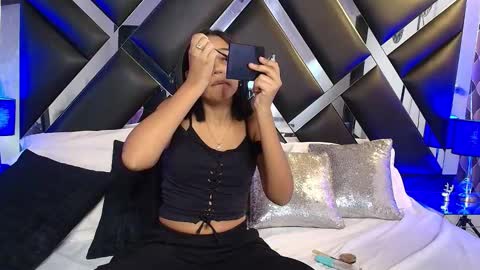 Snapshot of cheerry_moon chatting on October 23, 2:12 pm cheerry_moon online show from October 23, 2:12 pm