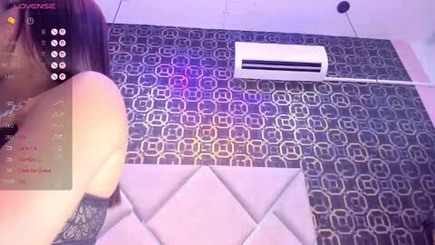 Snapshot of cheerryblossom_ chatting on September 23, 2:10 am Cherry online show from September 23, 2:10 am