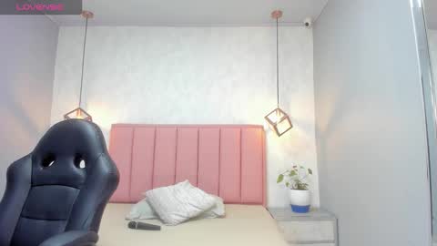 Camila  online show from November 5, 4:40 am