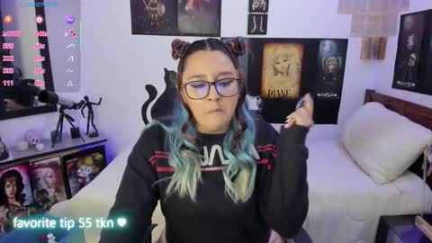 cherry_blushh online show from November 19, 8:09 pm