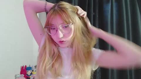 Cheryl online show from January 15, 10:43 am