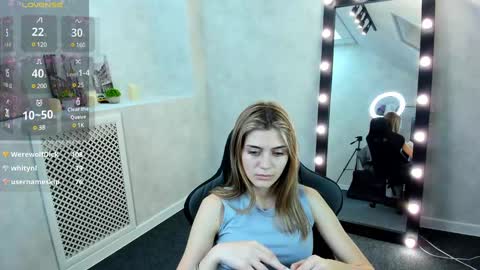 Snapshot of cherry_pr1ce chatting on December 5, 10:55 am cherry_pr1ce online show from December 5, 10:55 am