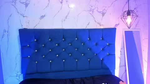 Catalina online show from April 21, 3:57 am