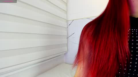 Snapshot of cherry_welll chatting on January 12, 3:39 am Cherry  Conection 11pm-6am Colombia time online show from January 12, 3:39 am