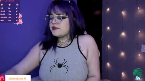 Snapshot of cherrybom_ chatting on March 2, 8:16 am dayis independent model online show from March 2, 8:16 am