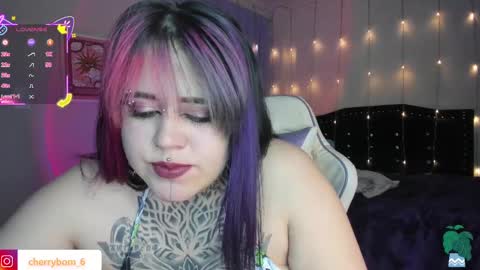 Snapshot of cherrybom_ chatting on October 7, 11:09 pm dayis independent model online show from October 7, 11:09 pm