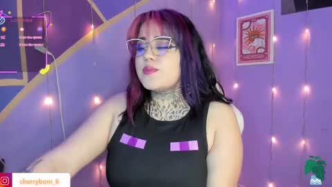 Snapshot of cherrybom_ chatting on September 13, 1:57 am dayis independent model online show from September 13, 1:57 am