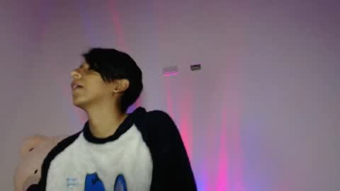 cherrybombsweet online show from April 21, 10:33 am