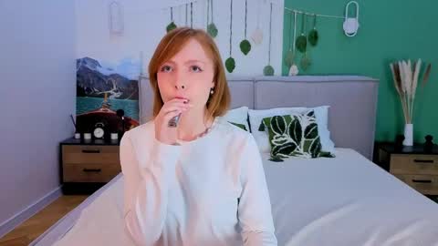 cherrycrushlove online show from March 12, 7:44 am