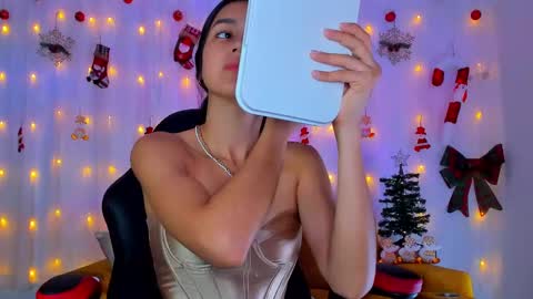 Cheryl online show from December 27, 2:23 pm