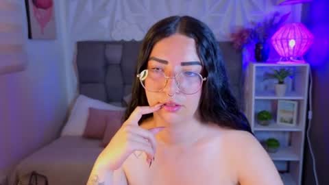 Chiara online show from July 22, 10:00 pm