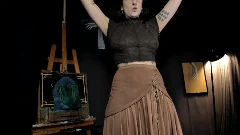 Nina   online show from April 29, 6:13 pm