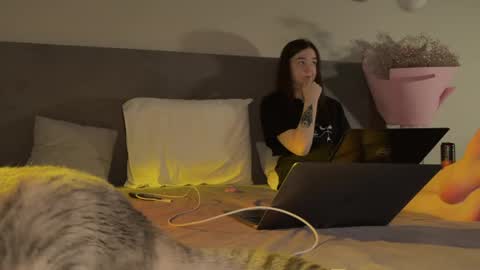 Goddess Vika - owner of all ur money online show from April 22, 5:32 pm