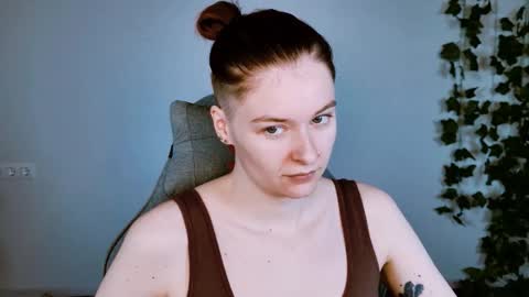 Bella online show from January 6, 9:02 am