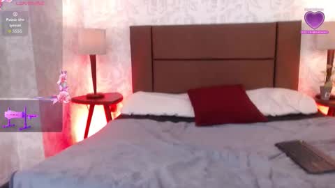 Chloe  online show from March 11, 12:52 pm