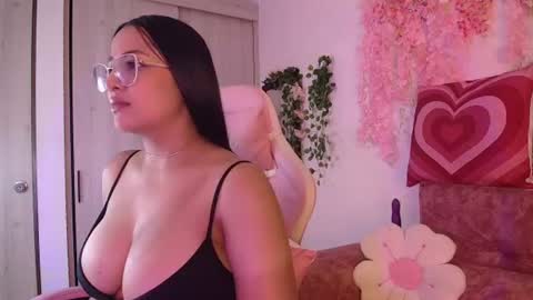 chloe__moon_ online show from June 19, 4:17 am