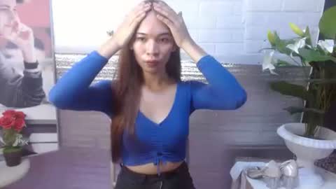 Snapshot of chloe_bilat chatting on September 10, 2:00 am chloe_bilat online show from September 10, 2:00 am