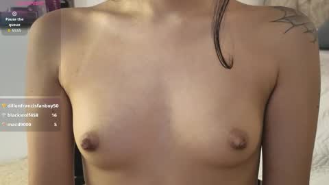 chloe_bluee_ online show from June 4, 2:43 pm